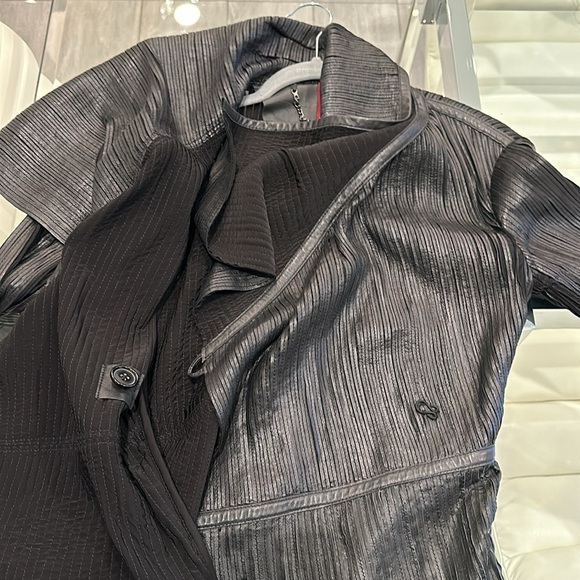 LEATHER JACKET - Picture 7 of 11